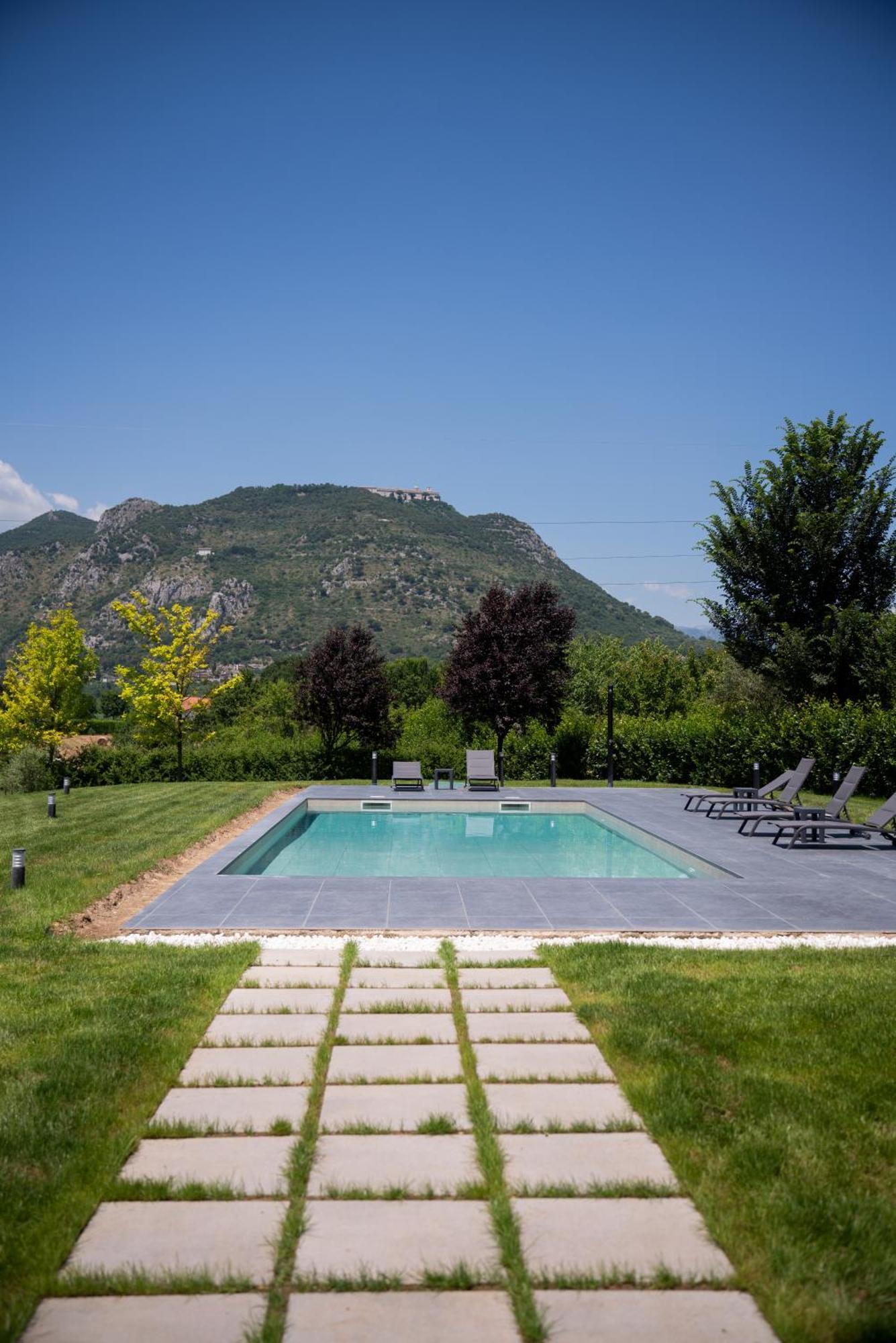 Bed and Breakfast Le Colonne Cassino Exterior foto